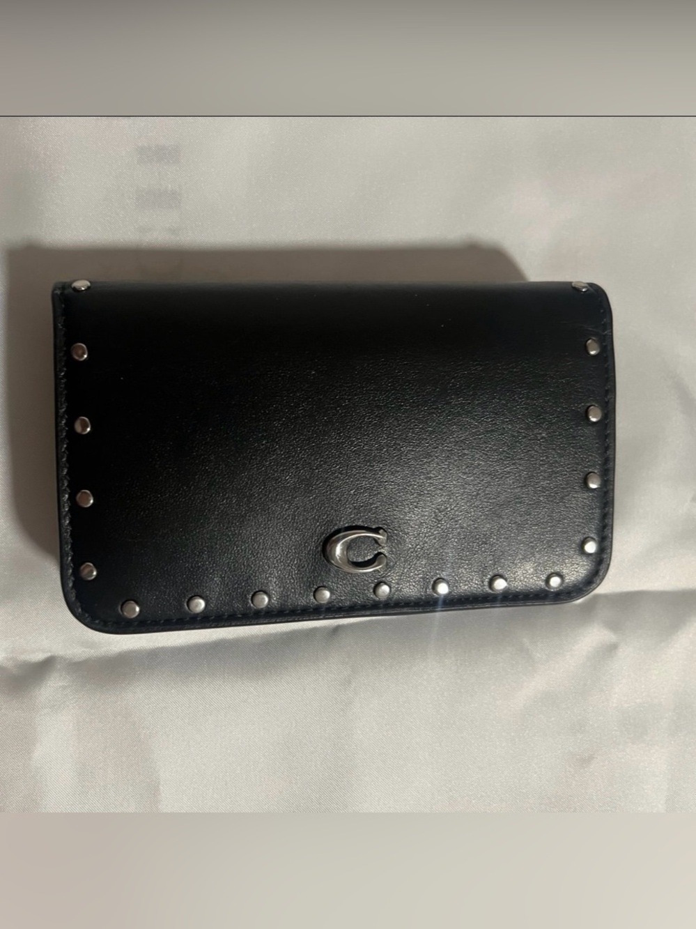 COACH Essential Rivet Slim Card Case